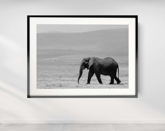 Wandernder Elefant Fotografie, Kinderzimmer Wandkunst, Afrikanischer Tierdruck, Schwarz weißer Elefant, Safari Wandkunst, Elefant Kunstdruck