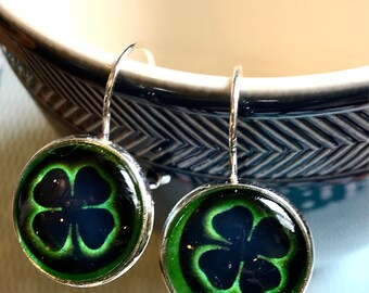 Shamrock cabochon earrings- 16mm