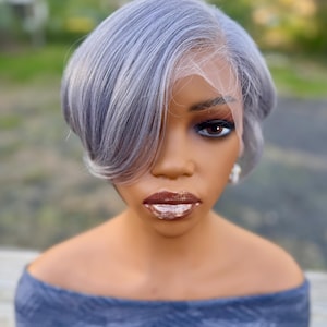 Silvergrå peruk i äkta hårblandning: 13x6 spets pixie kort bob