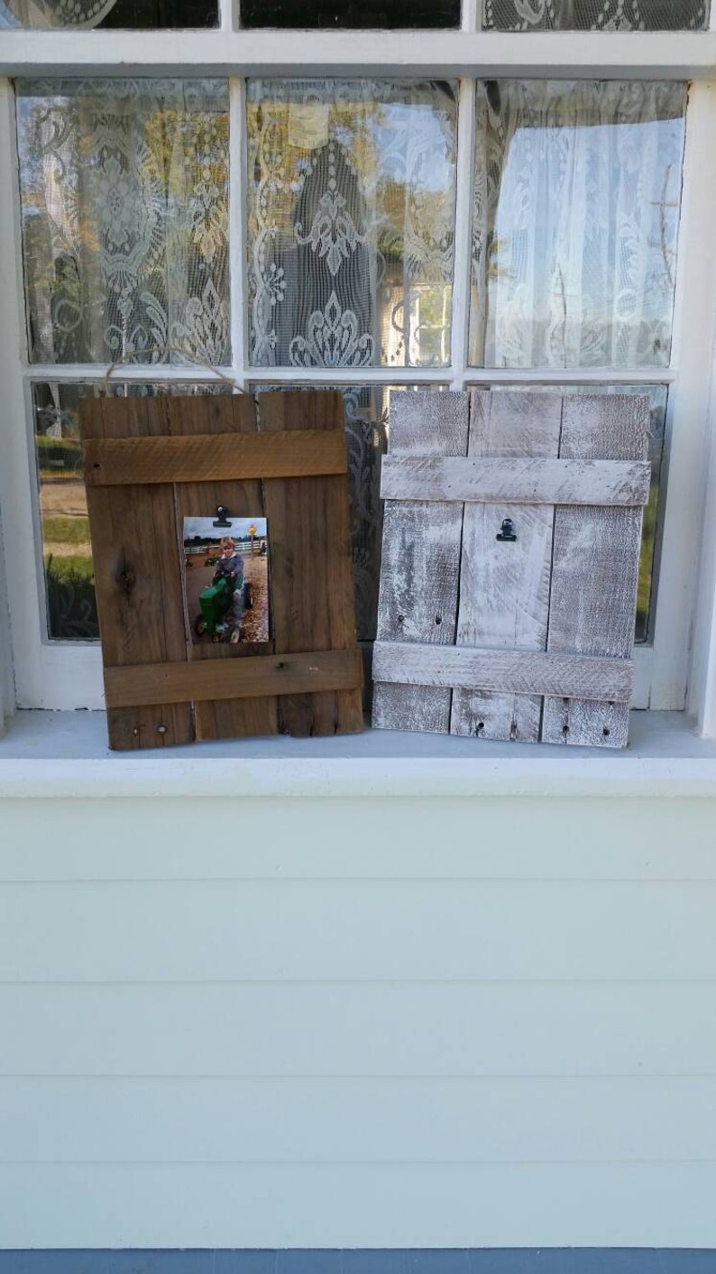 Rustic Wooden Picture Frame-Reclaimed Picture Frame-Picture Frame-Pallet Wood Frame-Rustic Wall Frame-Hanging Picture Frame-Farmhouse Decor