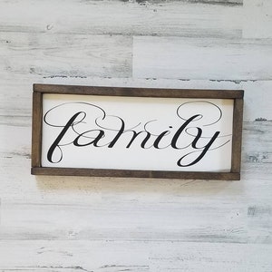 Family sign - Family wood sign - Family wall decor - Farmhouse Decor - Family word sign -  Family Dining room decor - Home Decor - Wood Sign