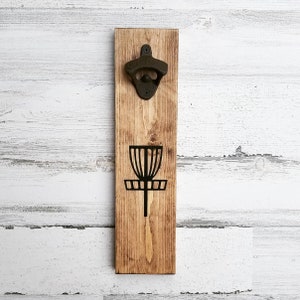 Otwieracz do butelek Disc Golf Basket - Drewniany otwieracz do butelek - Magnetyczny - Prezent urodzinowy dla drużby - Dekoracja z pianki - Jaskinia mężczyzny - Dekoracja baru