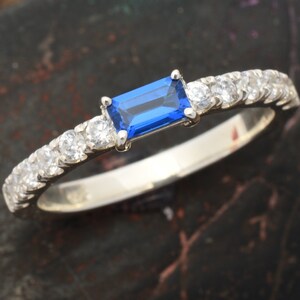 14K Weißgold Baguette Saphir und Diamant Ring