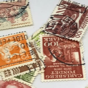 Selección colorida de sellos daneses: 30 piezas.