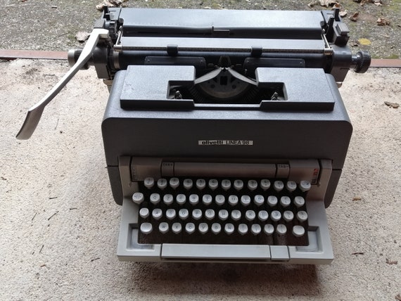 Olivetti Line 98 Vintage Typewriter Made in Italy Modern Office 