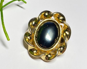 Karl Lagerfeld vintage scarf clip cabochon hematite fan signature, golden oval 1980s French signature designer Pittsbroc