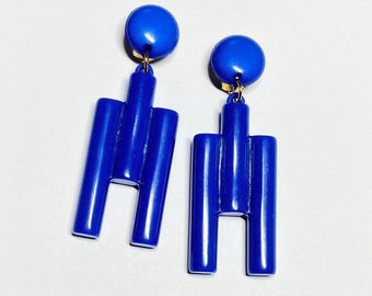 1980s - Vintage Dangling clip-on earrings color block geometric electric blue plastic fantastic retro fun jewelry Pittsbroc