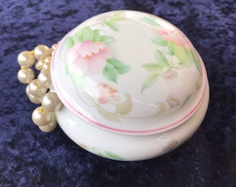 Limoges porcelain box flowers candy box vintage jewelry storage 1980s delicate gift