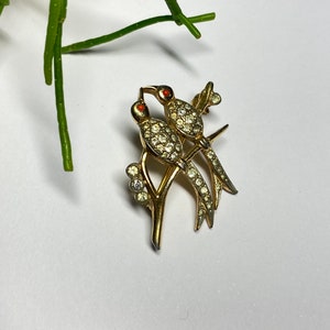 1950s Adorable broche vintage oiseau couple doré strass, manquant France bijoux ancien amour antique Pittsbroc fifties image 4