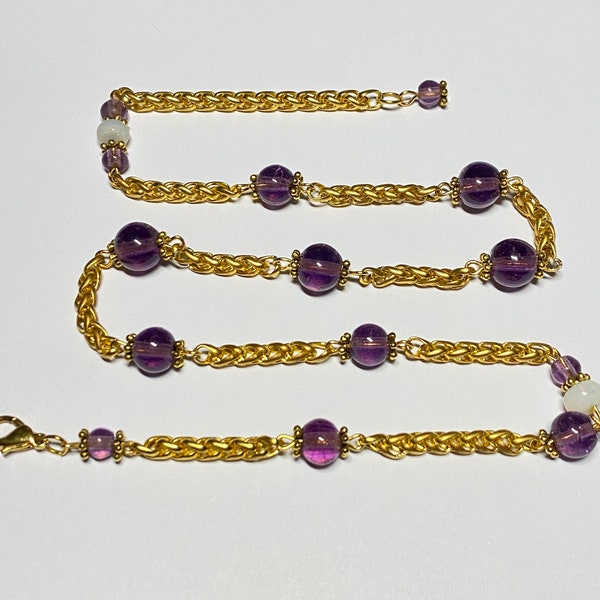 Collier vintage Pittsbroc création unique chaîne laiton doré et perles en verre vintage violet cadeaux