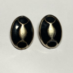 1980s - Cold enamel clip earrings gold brass black and white vintage French Pittsbroc jewelry gift