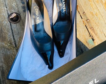 Chanel Kitten Heel Shoes Pointed Pumps Size 36 1/2 Two Tones Black