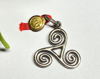 Kelt Triskel Celtic pendant in solid silver unisex vintage necklace Pittsbroc gift for her him unisex jewelry