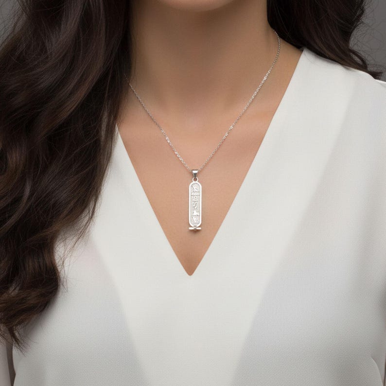 Custom Sterling Silver Egyptian Cartouche Necklace, Hieroglyphic Pendant Bild 2
