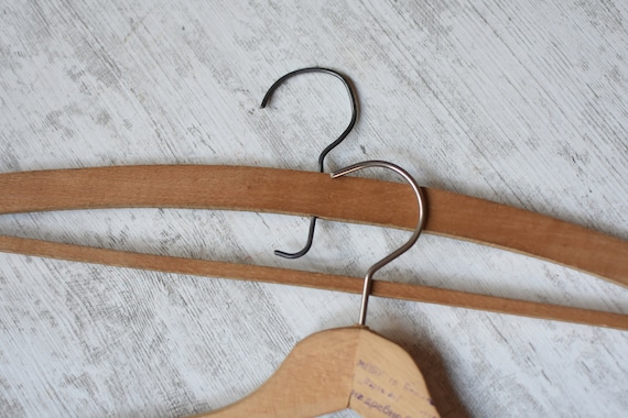 50s vintage wood hanger made in usa　5本 Set of 2 Vintage Wooden Clothes Hangers//metal Hooks//rustic