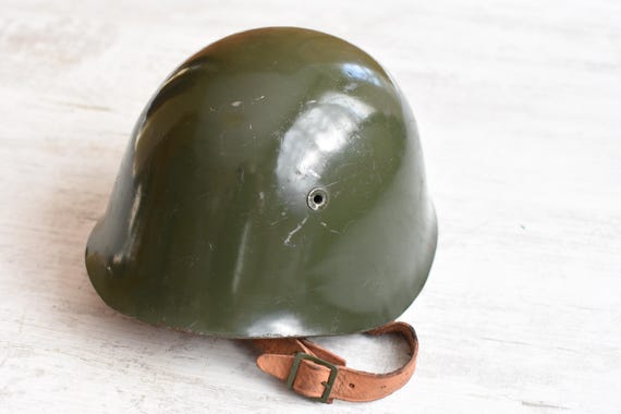 冷戦期のヘルメット ～ ソ連軍 SSh-68 ヘルメット (実物