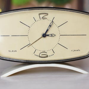 Reloj despertador soviético antiguo y en funcionamiento (raro) // Reloj mecánico/ Reloj despertador de escritorio Slava // Reloj de mesa vintage/ Fabricado en la URSS en 1970/ Reloj despertador ruso