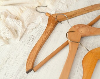 Set of 3 Vintage Wooden Clothes Hangers//metal Hooks//rustic