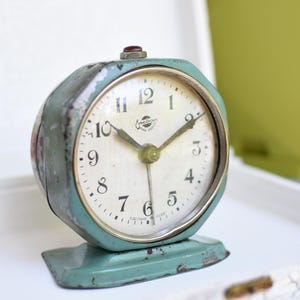 Rare Vintage Erevanski Soviet working Clock/Bedroom Clock/Mechanical clock/USSR clock//Bedside Alarm Clock/Desk Decor/Old Soviet alarm clock