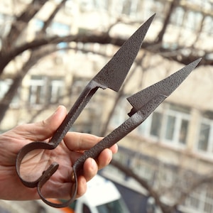 Vintage schapenscharen//Primitief antiek//Metalen schapenscharen//Handgesmede schapenscharen//Schaar voor het knippen van schapen//Antieke schapenscharen