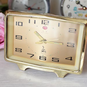 Rare Vintage Large Mechanical Alarm Clock//Chinese Alarm Clock 70s//Working alarm clock//Vintage table clock//Old alarm clock//Working clock