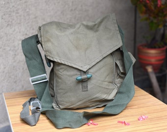 Never used==Vintage Military Backpack //Army Bag//bushcraft backpack//School Bag//Unisex Bag//Fishing Bag-Shoulder Bag/military surplus