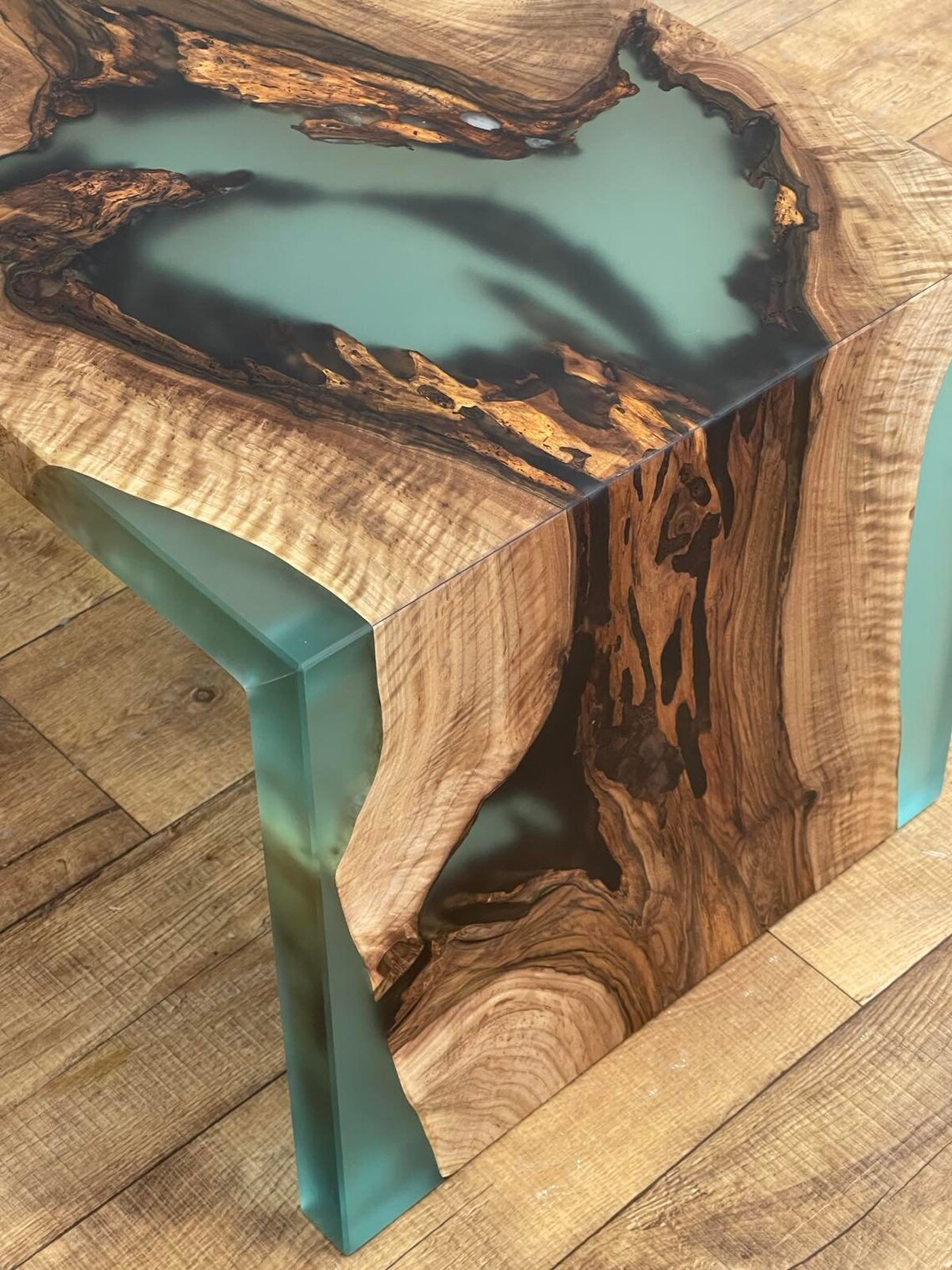 Waterfall River Table Made of Walnut Wood and Turquoise Epoxy Resin ...