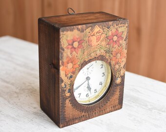 Reloj de caja antiguo sale