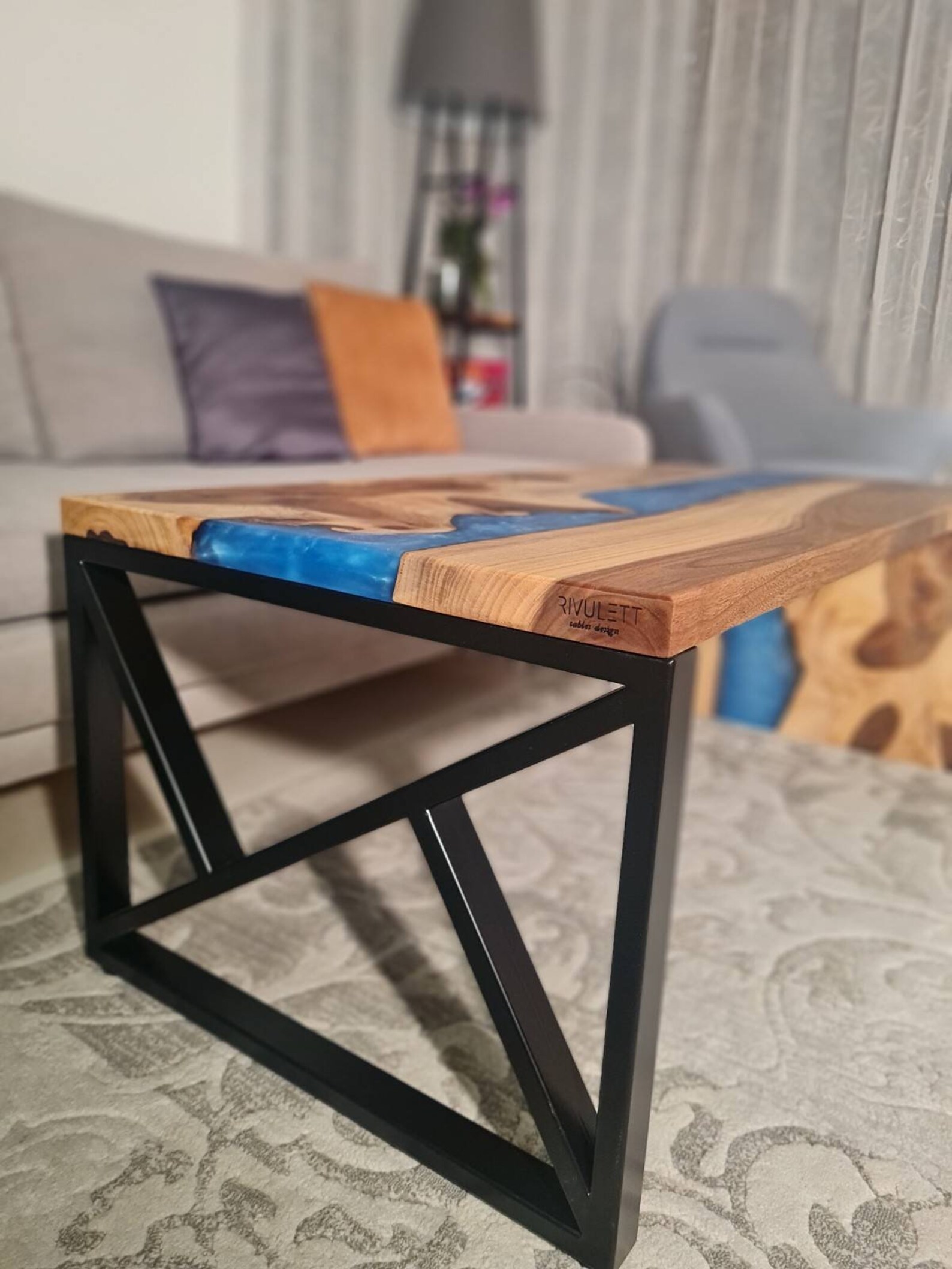 Waterfall River Table Made of Walnut Wood and Blue Epoxy Resin / Blue ...