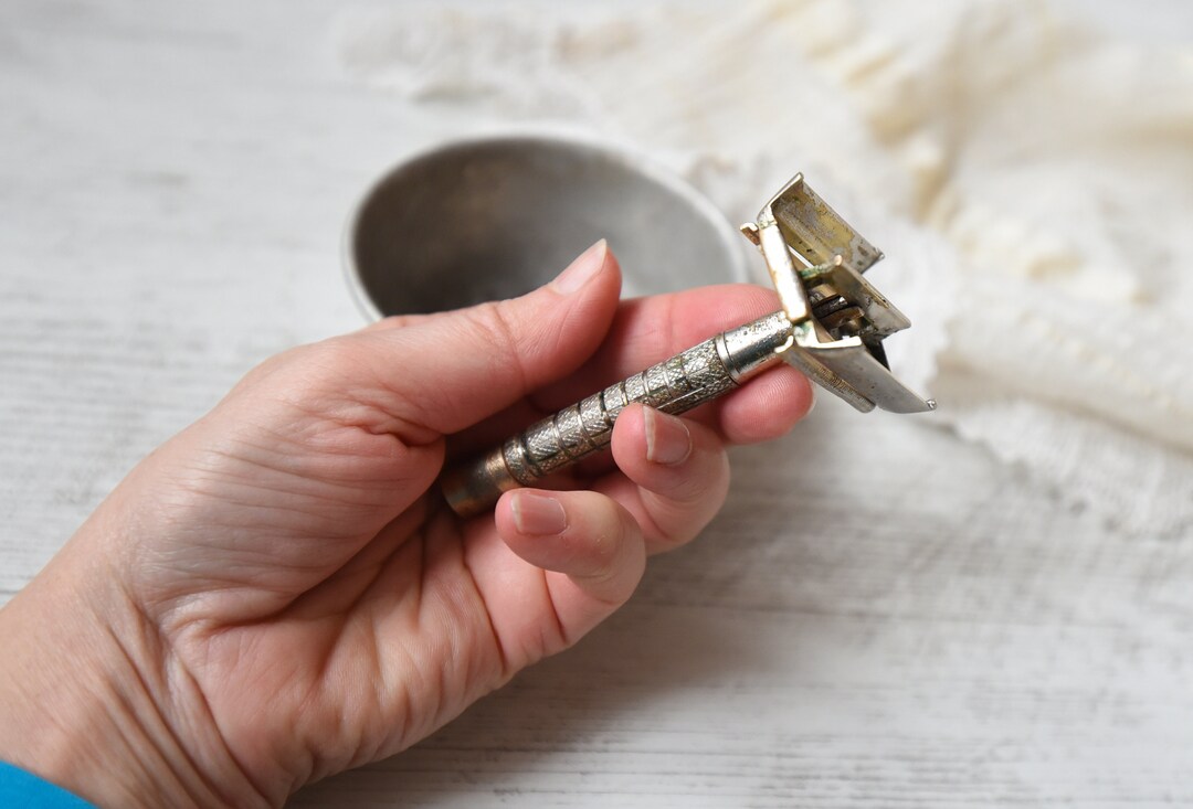 Razor Set and Shaving Soap Dish//retro Speed Razor/vintage Safety Razor ...