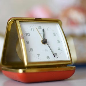 Vintage 1970,s Germany travel alarm Clock PETER//Germany alarm Clock//Travel Mechanical Alarm Clock//Travelling Clock//Clock Home Decor