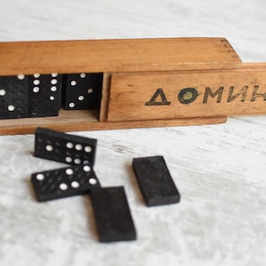 Vintage Domino Set//Domino game//Wooden box board game//Gift for kids//Kids Wooden Toy//Wooden Dominoes/