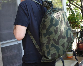 Never Usedvintage Military Backpack //army Bag//crossbody Bag