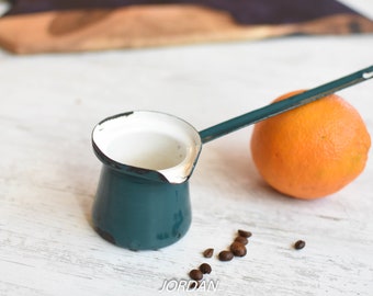 Cafetière turque émaillée vintage/cafetière de camping/cuisine de ferme antique/articles émaillés de campagne/décor de cuisine rustique//antiquités de cuisine