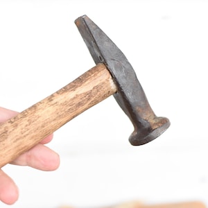 Vintage Old hammer//Old iron cobbler&#39;s hammer//Vintage Hammer/Antique hammer/Primitive simple tool for knocking shoes//Hand forged hammer