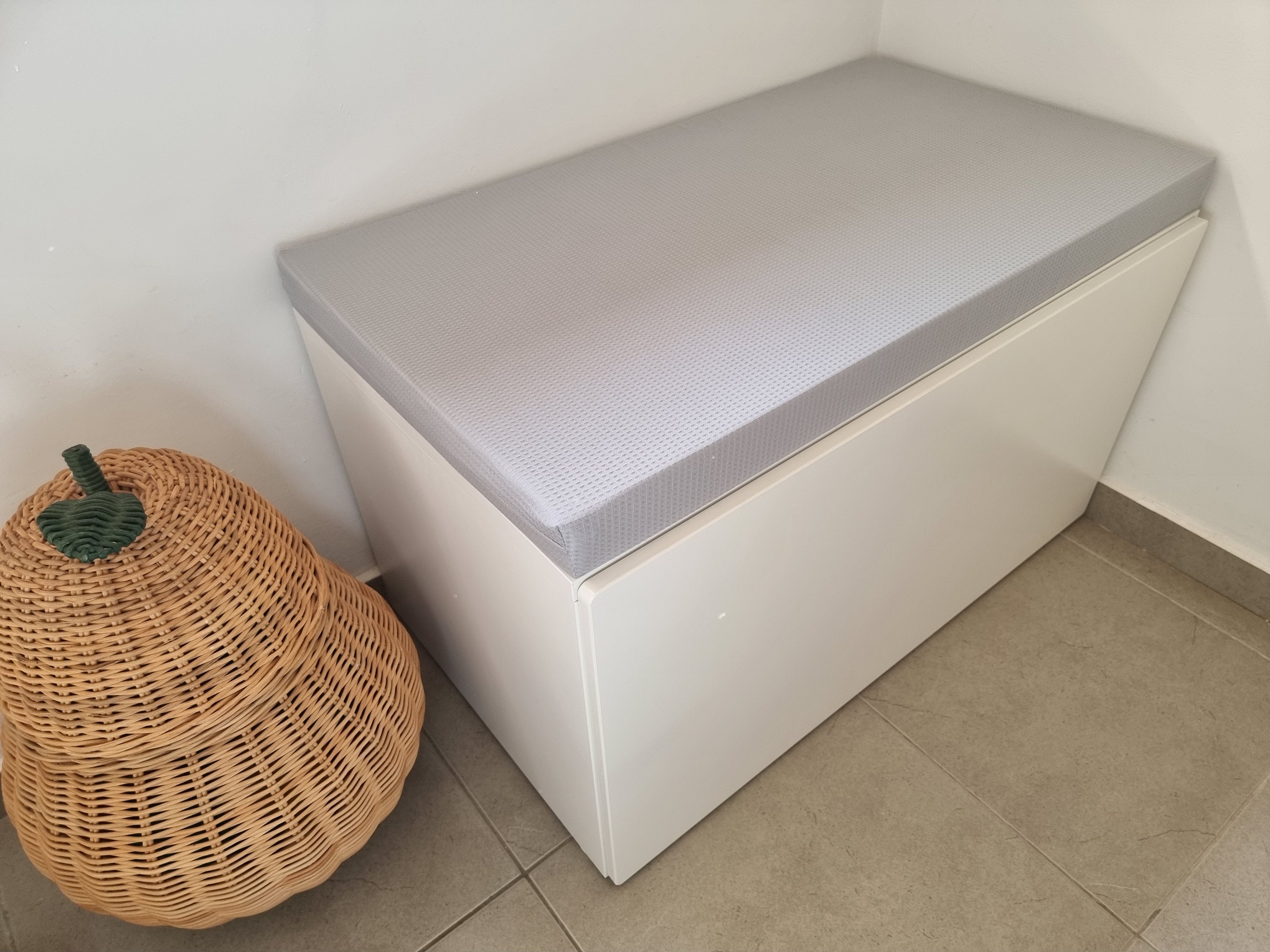 BÄNKKAMRAT Bench pad, dot pattern, 35x20x1 - IKEA