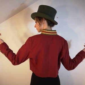 Chaqueta militar corta, estilo informal, color rojo imagen 6