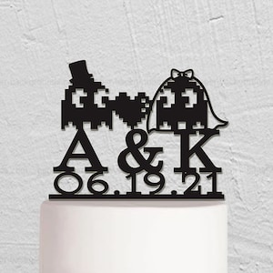Cartoon Cake Topper, Personalized Wedding Cake Topper, Initials Cake Topper, Custom Cake Topper, Game Theme Decoration w132