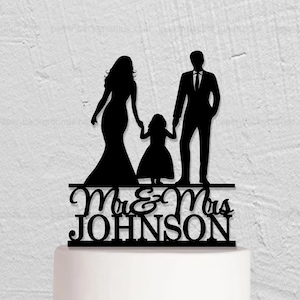 Custom Family Cake Topper, Wedding Cake Topper, Couple with Child Cake Topper,  Bride and Groom with little girl Cake Topper