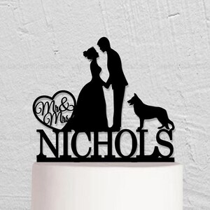 Wedding Cake Topper,Couple Cake Topper,Bride And Groom Cake Topper With Dog,Rustic Cake Topper,Custom Cake Topper,Last Name Cake Topper