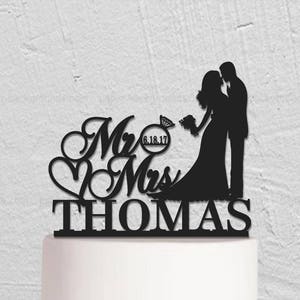 Wedding Cake Topper,Mr And Mrs Cake Topper,Kissing Couple Topper,Bride And Groom Cake Topper,Custom Cake Topper,Personalized Cake Topper