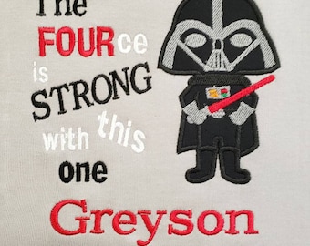 Camiseta de cumpleaños de Star Wars (roja)/Cuarto cumpleaños de Darth Vader/La Fuerza es fuerte con este/Camiseta de fiesta de Star Wars