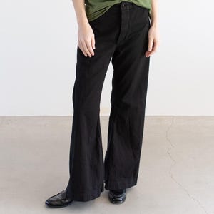 Pantalón acampanado marinero negro vintage de cintura 29 / Pantalón acampanado unisex de algodón de los años 60 con pernera ancha / Bragueta de botones y tiro alto / P296