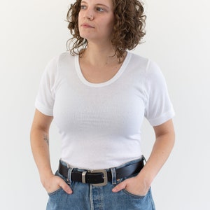 Das Berliner Tee | Deadstock Vintage 100% Baumwolle Weiß geripptes T-Shirt | Schaufel-Rippstrick-T-Shirt | XS S
