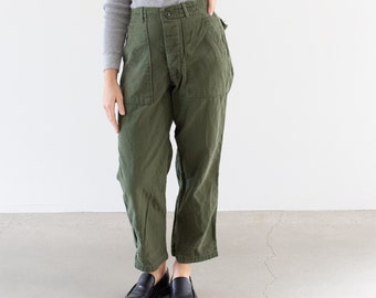 Vintage 28 Waist x 26 Inseam Olive Green Army Pants | Unisex Utility Fatigues Military Trouser | Button Fly | F513