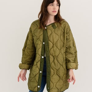 Vintage Long Green Liner Jacket White Buttons Wavy Quilted Nylon Coat L XL LI100 image 3