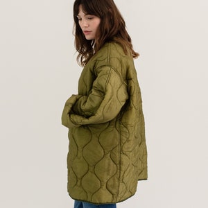 Vintage Long Green Liner Jacket White Buttons Wavy Quilted Nylon Coat L XL LI100 image 5