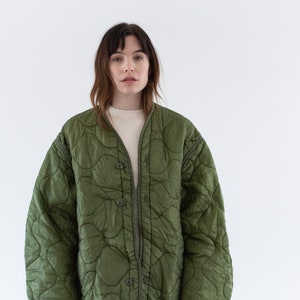 Vintage Green Liner Jacket Unisex Wavy Quilted Nylon Coat XL LI269 image 1