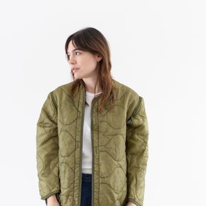 Vintage Green Liner Jacket | Unisex Wavy Quilted Nylon Coat | M | LI228
