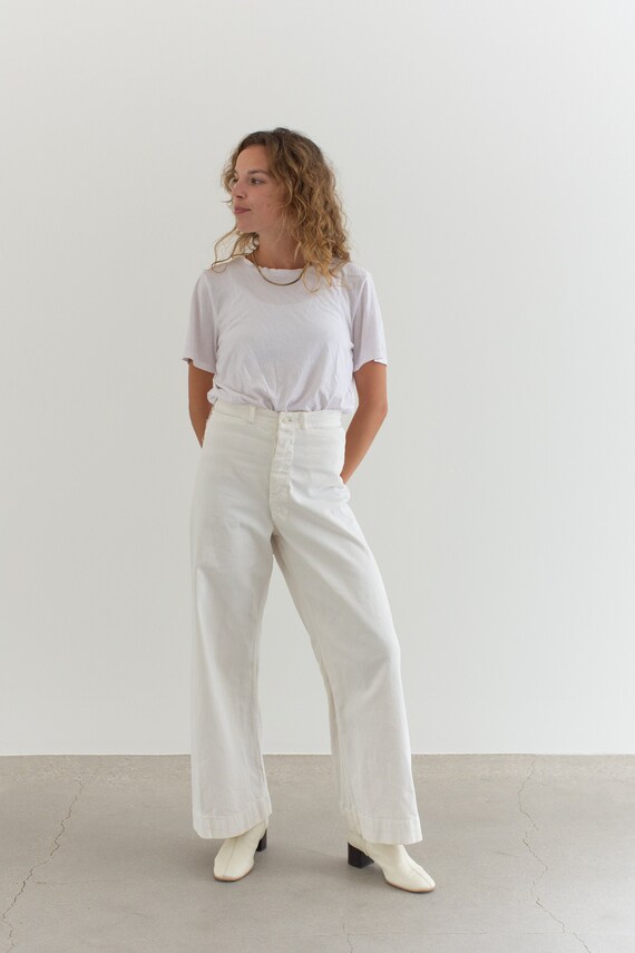 Vintage 26 Waist White Sailor Pant | High Rise But